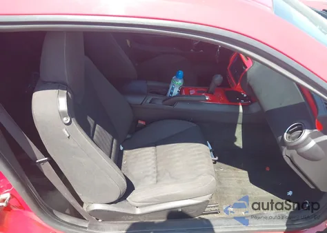 2011 Chevrolet Camaro 2Ls from USA, damaged, VIN 2G1FA1ED1B9171947